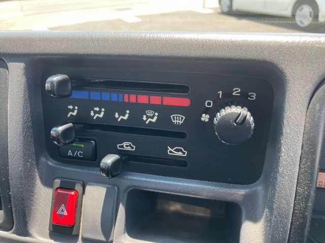 LINE_ALBUM_サンバートラック_260710_20.jpg