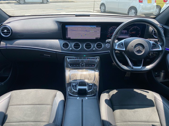 LINE_ALBUM_ベンツEクラス_260721_10.jpg