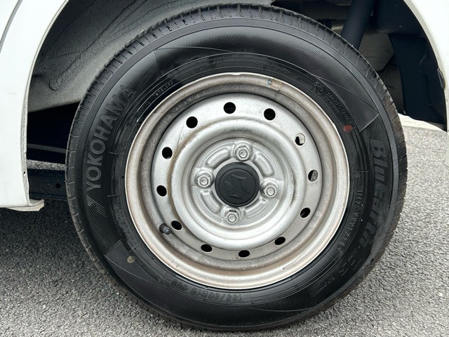 LINE_ALBUM_アルトバン　H18 白_260710_28.jpg
